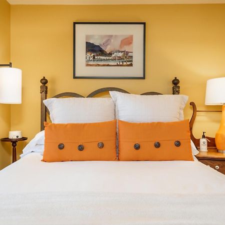 Lookout Point Lakeside Inn Hot Springs Extérieur photo