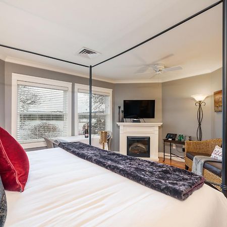 Lookout Point Lakeside Inn Hot Springs Extérieur photo