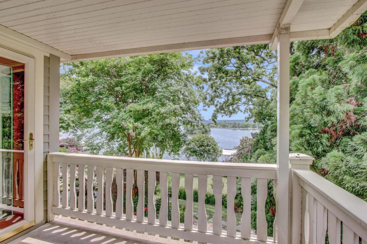 Lookout Point Lakeside Inn Hot Springs Extérieur photo