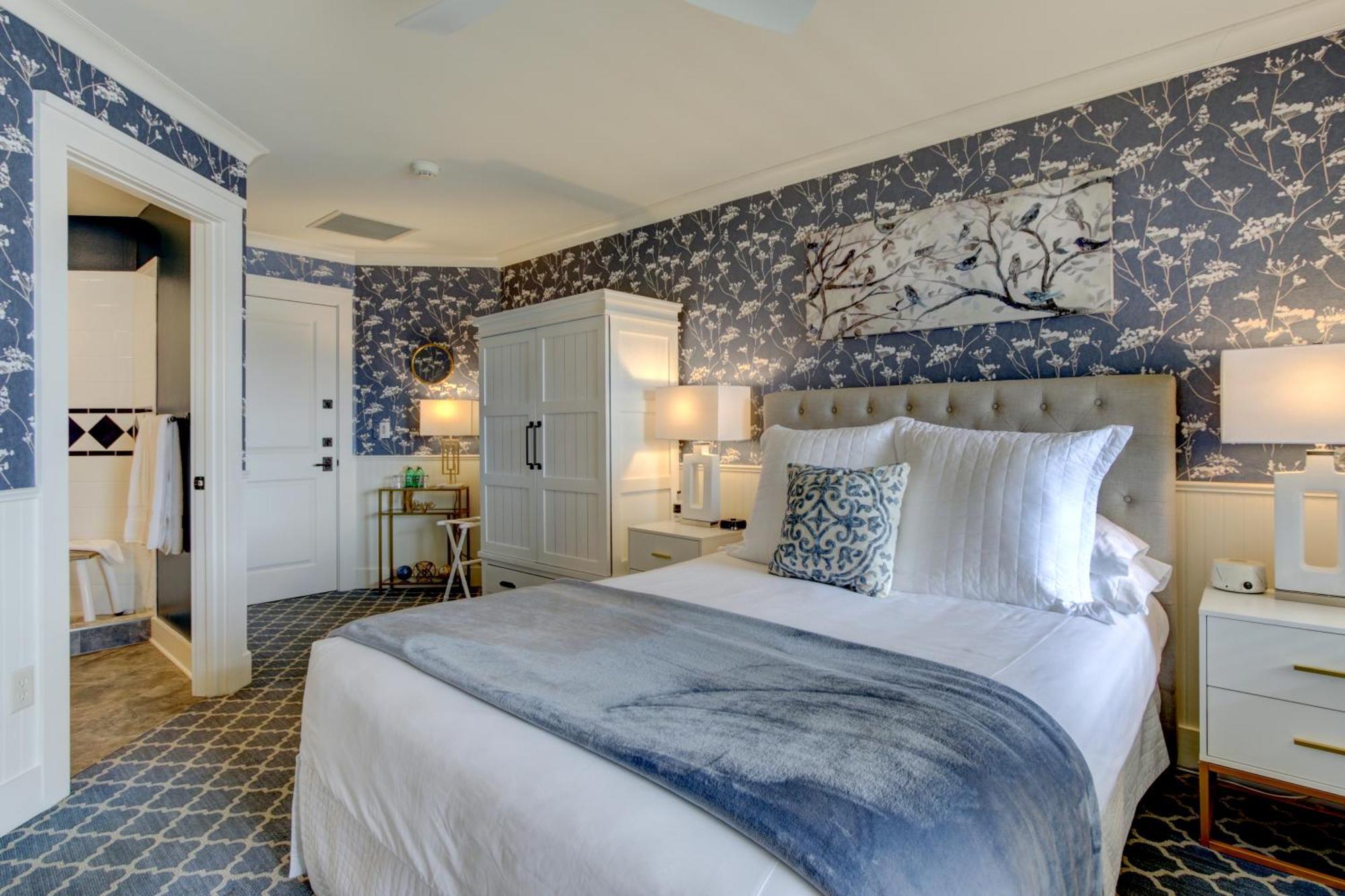 Lookout Point Lakeside Inn Hot Springs Extérieur photo